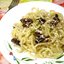Макароны с грибами под сыром