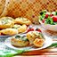 Слоёные плюшки с творогом и зеленью