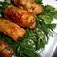 Свиные рулеты, фаршированные шампиньонами и грушей