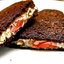Итальянский бутерброд с сыром и грибами