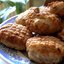 Слоеные пирожки с орехами и фасолью