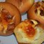 Маффины с творожной начинкой и абрикосовым джемом