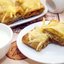 Пирог с бананами и малиновым джемом