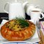 Открытый пирог с копченой курицей и грибами