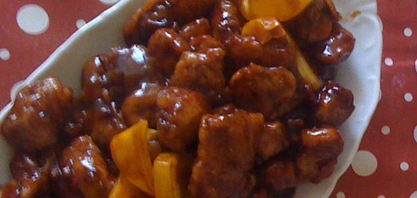 Свинина в кисло-сладком соусе Гу лао жоу