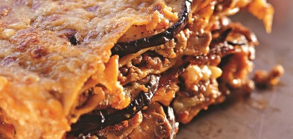 Лазанья с овощами, грибами и мясом