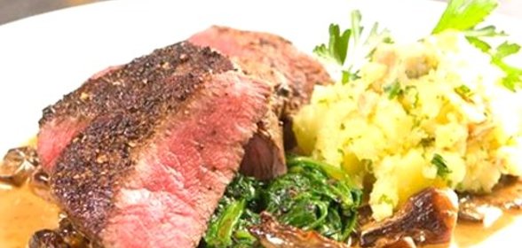 Говяжья вырезка в грибном соусе