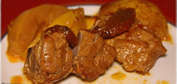 Телячьи голяшки … айва, груши, вяленые помидоры