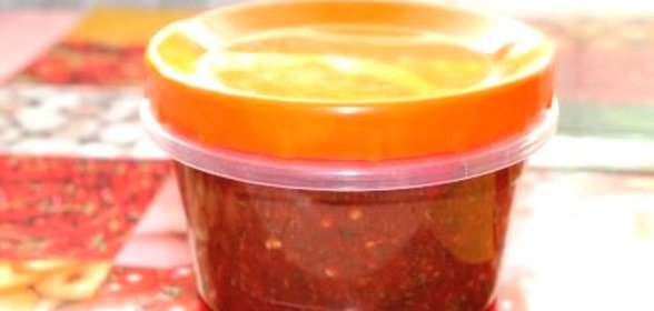 Аджика из помидоров и перца