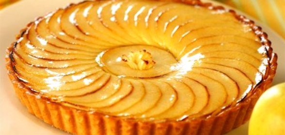 Яблочный пирог с абрикосовым джемом