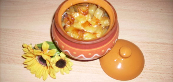 Куриные окорочка,тушёные в горшочках(Вариант)