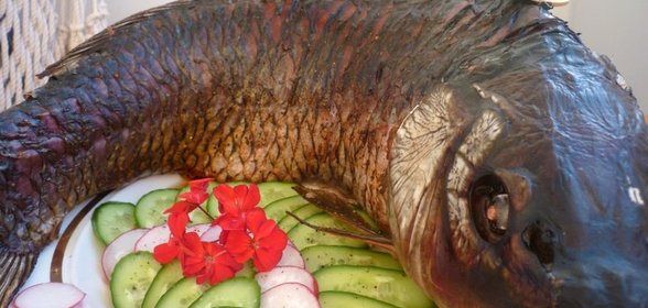 Сазан, фаршированный картофелем и вялеными помидорами для Федечки(к/с Кухня)