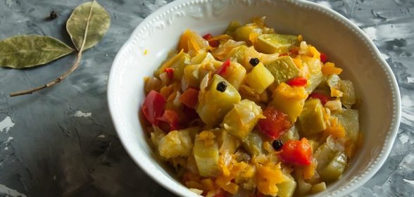 Кабачковая икра в кусочках