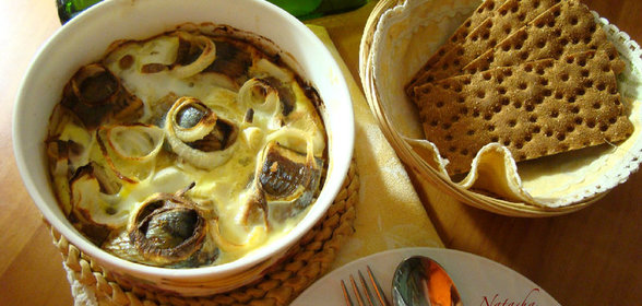 Сельдь балтийская запечённая с картофелем и яйцом по-эстонски