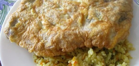 Свиные стейки на кости, под сыром