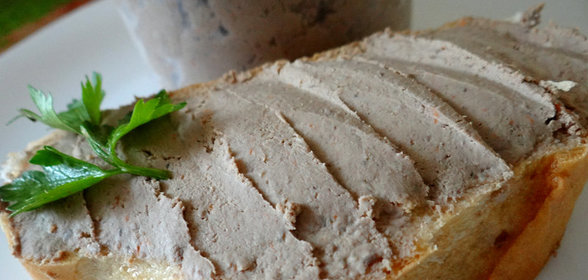 Паштет нежный из печени цыпленка (мультиварка, быстро и просто)