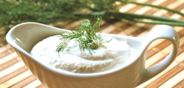 Соус с хреном на основе беарнéза