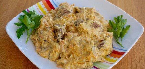 Куриная печень с морковью