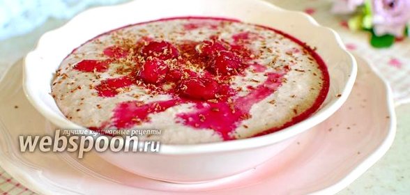 Овсяная каша с консервированной вишней