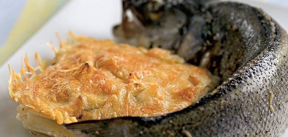 Гратен из сельдерея с чесночным топленым маслом