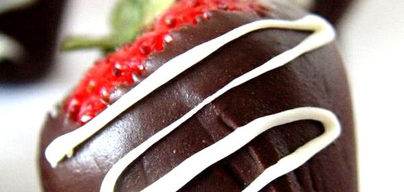 Ягоды клубники в шоколаде