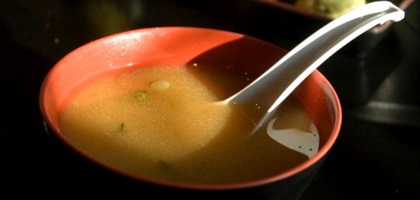 Соус из мисо и фиников