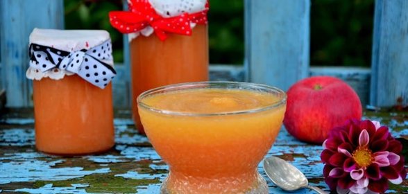 Нежное яблочное пюре из мультиварки