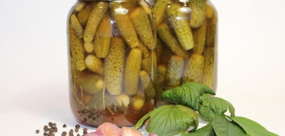 Хрустящие огурцы с кетчупом чили (заготовки, консервация, закрутки)