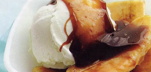 Кекс шоколадный с повидлом и помадкой