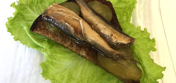 Гренки со шпротами