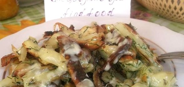 Жареный картофель под сыром