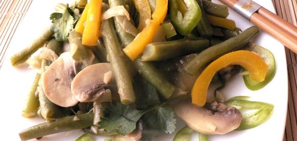 Тушеные грибы с овощами