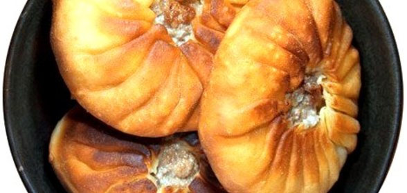 Пирожки с курятиной и грибами