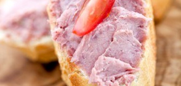 Паштет из куриной печени с чесноком и тимьяном