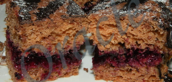 Бисквитные пирожные с джемом из черной смородины!