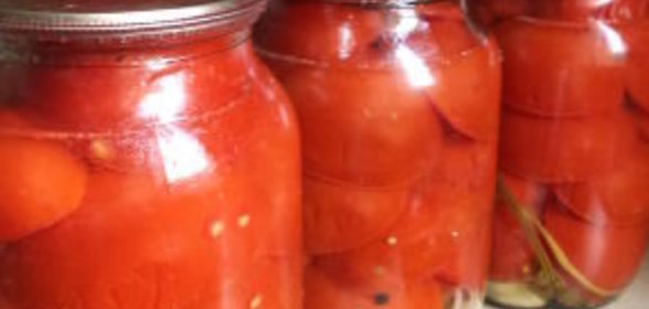 Помидоры половинками, маринованные с маслом