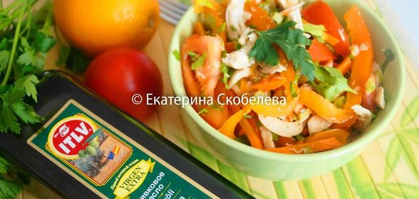 Салат с болгарским перцем, помидорами и сыром