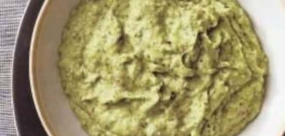 Рулет с грецкими орехами и медом