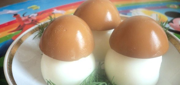 Грибочки из яиц