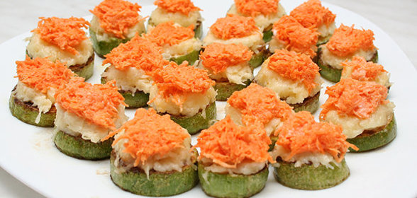 Кабачки с сыром и морковью