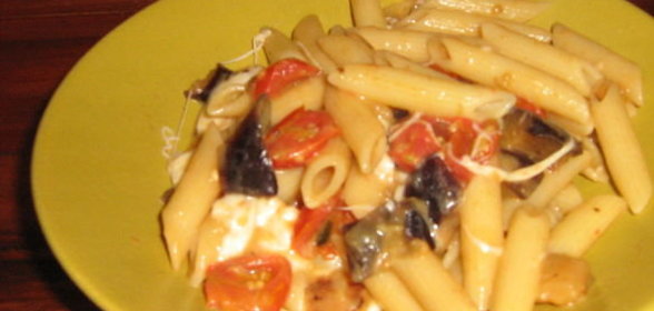 Закуска из баклажанов с кинзой и луком