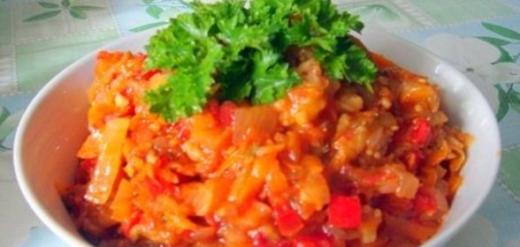 Синенькие - икра баклажанная кусочками