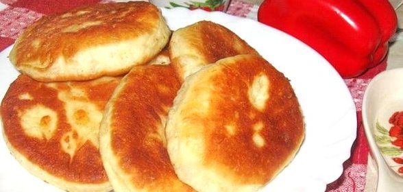 Жареные пирожки с горохом