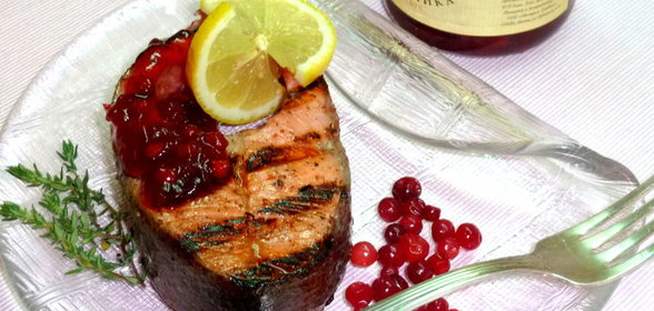 Форель на гриле Карельские мотивы с брусничным джемом