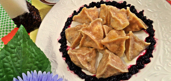Вареники с творогом и изюмом (спасибо Нате!)