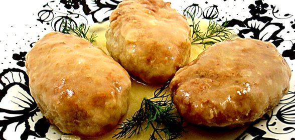 Котлеты с картофелем в соусе