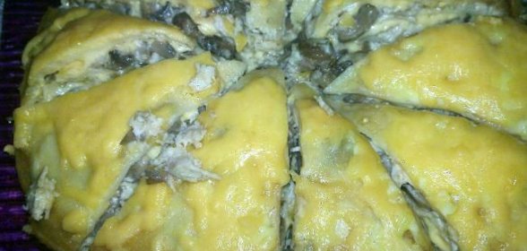 Блинчатый пирог с шампиньонами
