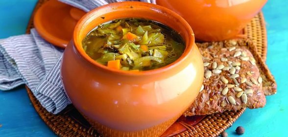 Постные щи из квашеной капусты с грибами