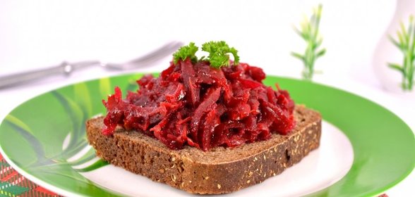Острая закуска из свеклы