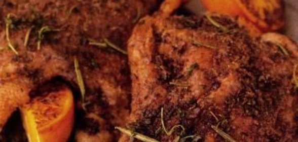 Утка жареная, рождественская, под винным соусом
